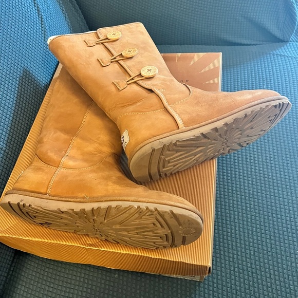 UGG AnnaRosa Boots SIZE 7 CHESTNUT - Picture 11 of 14